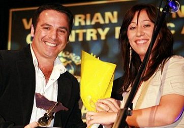 Paul receiving his Victorian Male Vocalist of 2008 Award.
